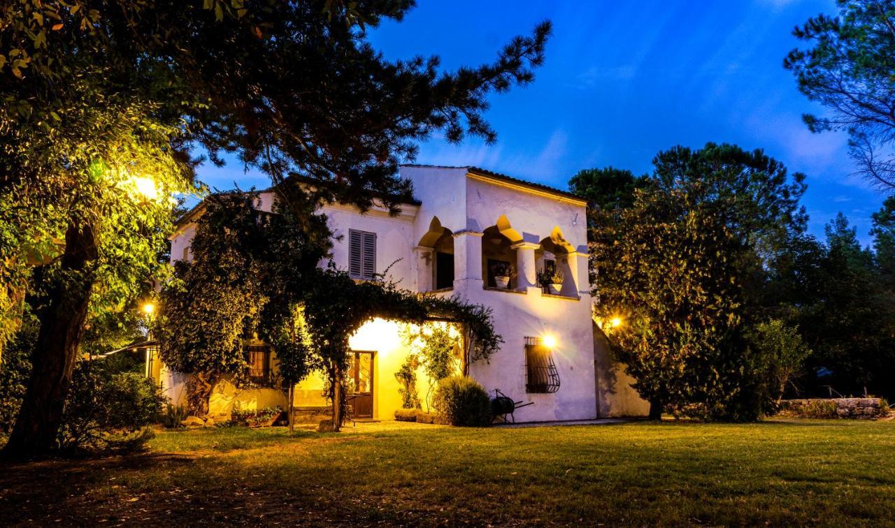 Agriturismo "Borgo Madonna Degli Angeli" - Charming Cottages In The Gardens ! Tocco da Casauria Kültér fotó