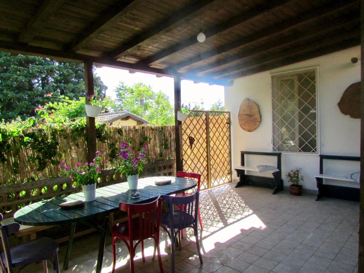 Agriturismo "Borgo Madonna Degli Angeli" - Charming Cottages In The Gardens ! Tocco da Casauria Kültér fotó