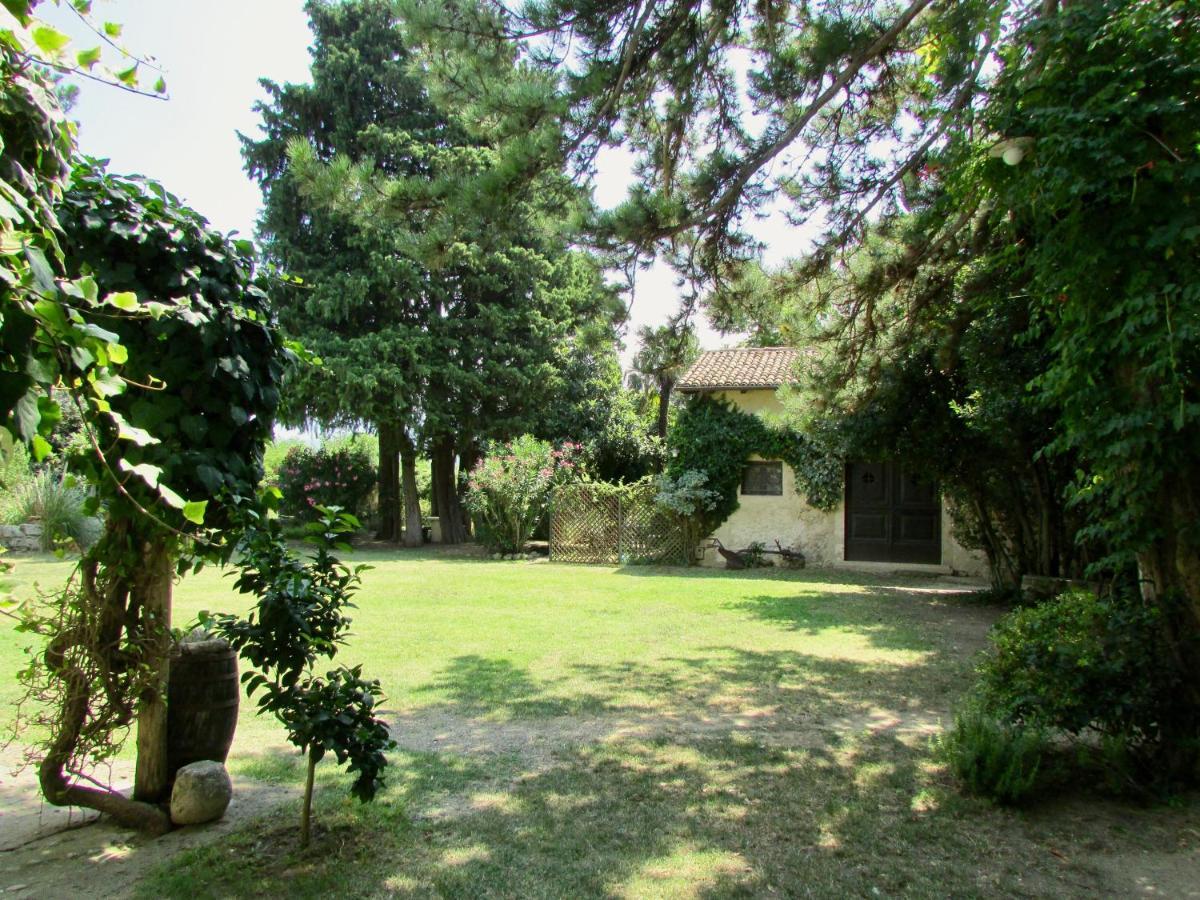 Agriturismo "Borgo Madonna Degli Angeli" - Charming Cottages In The Gardens ! Tocco da Casauria Kültér fotó