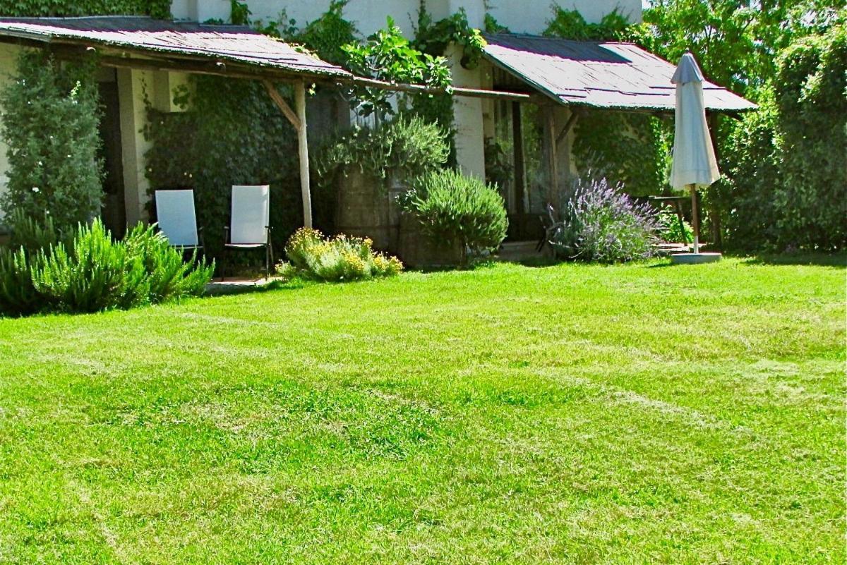 Agriturismo "Borgo Madonna Degli Angeli" - Charming Cottages In The Gardens ! Tocco da Casauria Kültér fotó