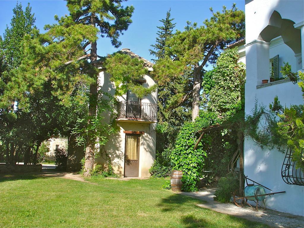 Agriturismo "Borgo Madonna Degli Angeli" - Charming Cottages In The Gardens ! Tocco da Casauria Kültér fotó
