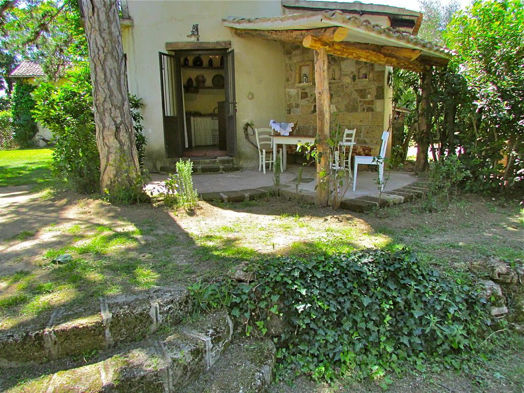 Agriturismo "Borgo Madonna Degli Angeli" - Charming Cottages In The Gardens ! Tocco da Casauria Kültér fotó