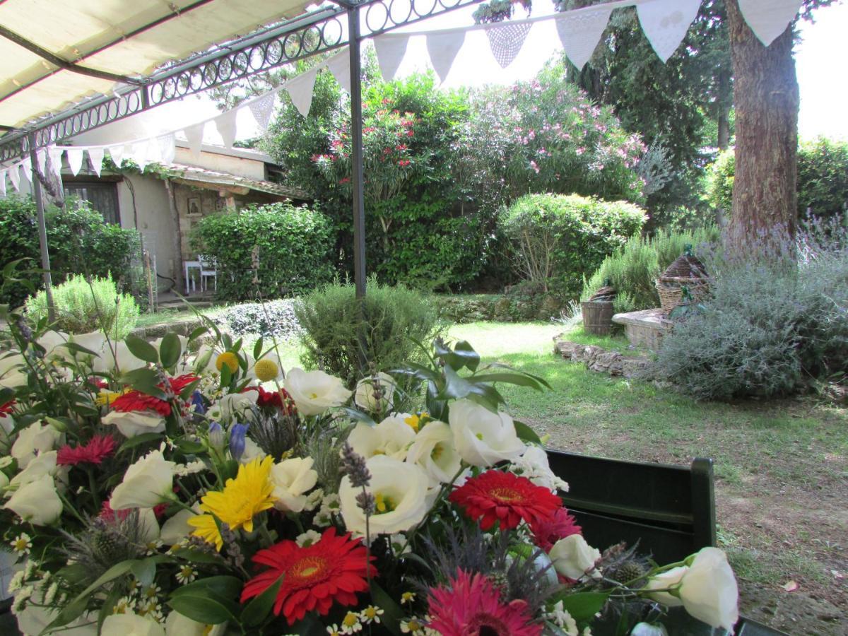 Agriturismo "Borgo Madonna Degli Angeli" - Charming Cottages In The Gardens ! Tocco da Casauria Kültér fotó