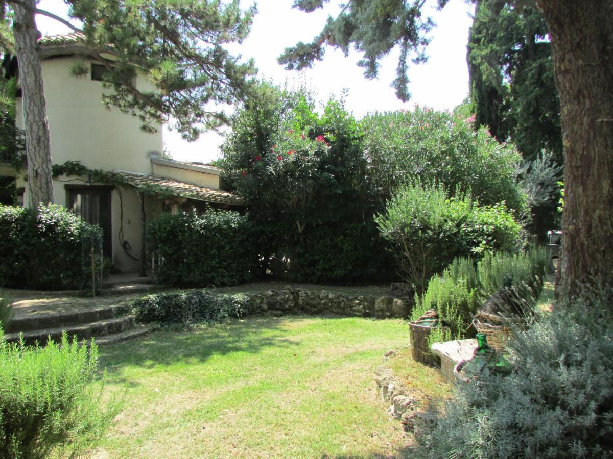 Agriturismo "Borgo Madonna Degli Angeli" - Charming Cottages In The Gardens ! Tocco da Casauria Kültér fotó